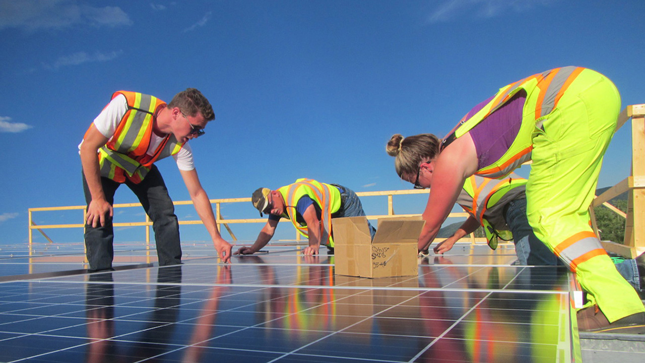 Will Mark Carney’s Climate and Jobs Vision Win Over Young Canadians?