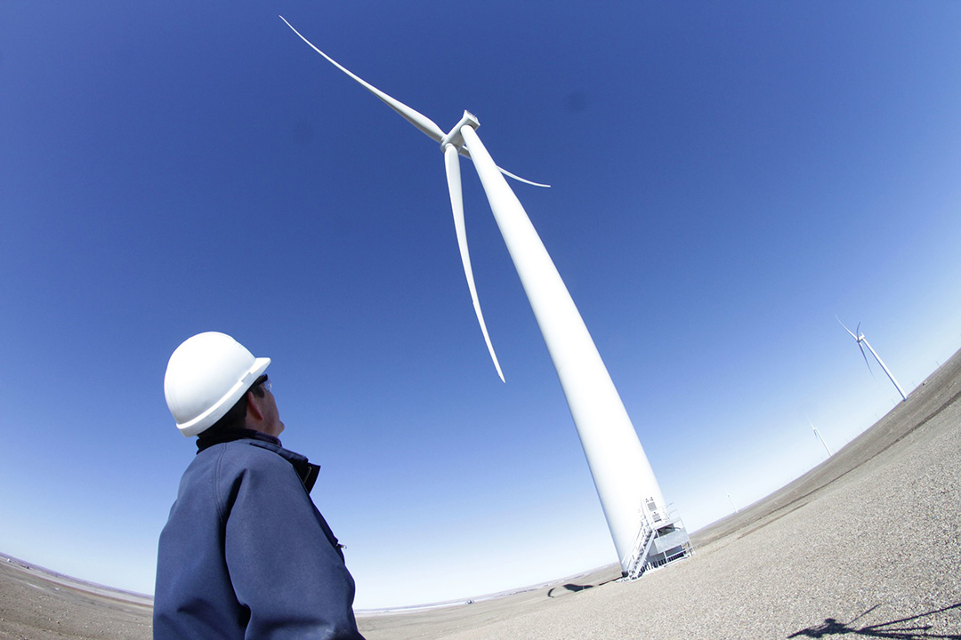 Canadians Want to Become a Renewable Energy Superpower